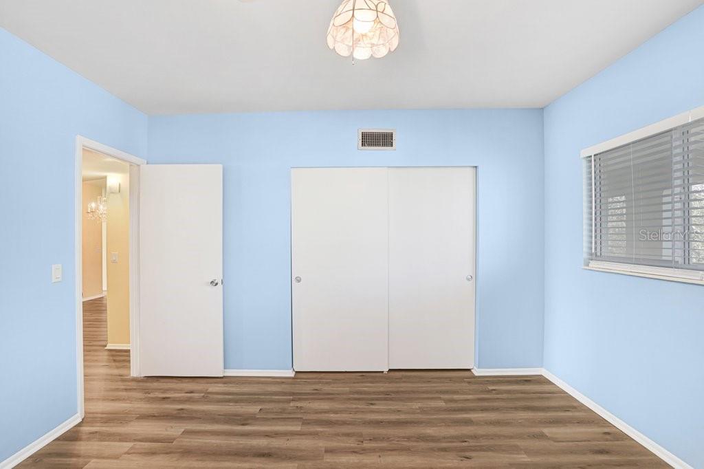 ON TOP OF THE WORLD - Residential