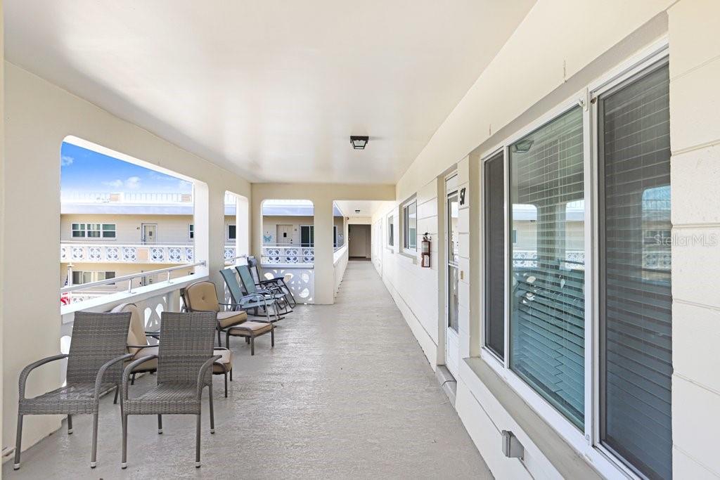 ON TOP OF THE WORLD - Residential