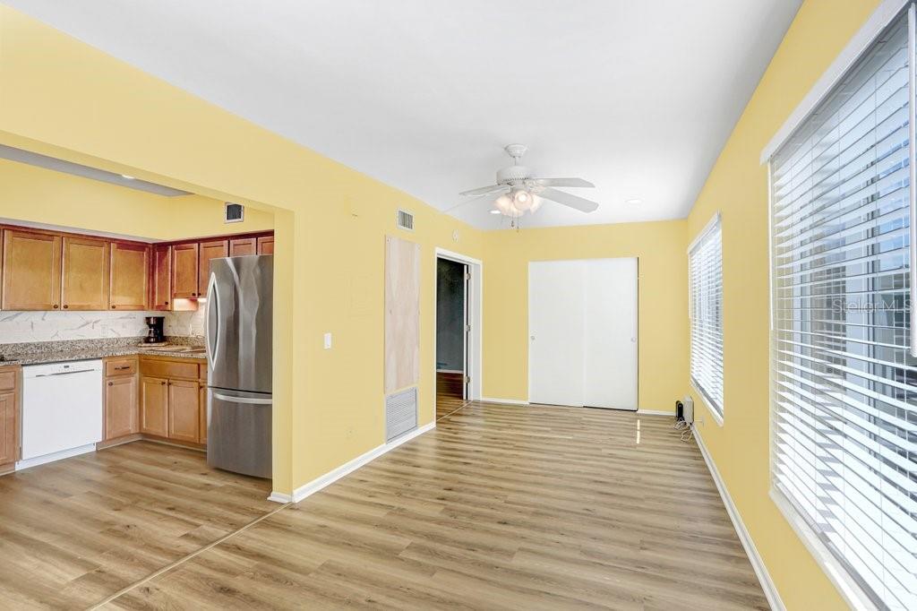 ON TOP OF THE WORLD - Residential