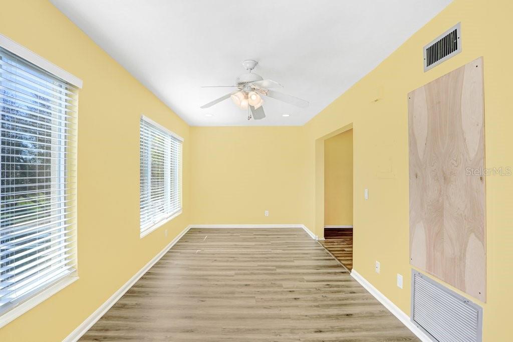 ON TOP OF THE WORLD - Residential