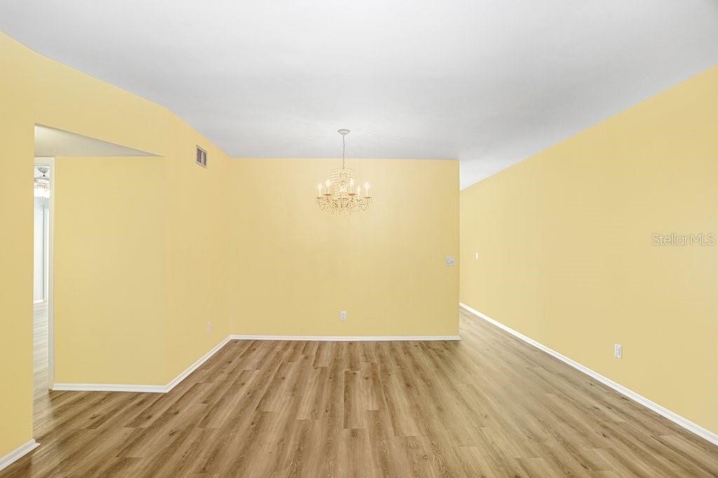 ON TOP OF THE WORLD - Residential