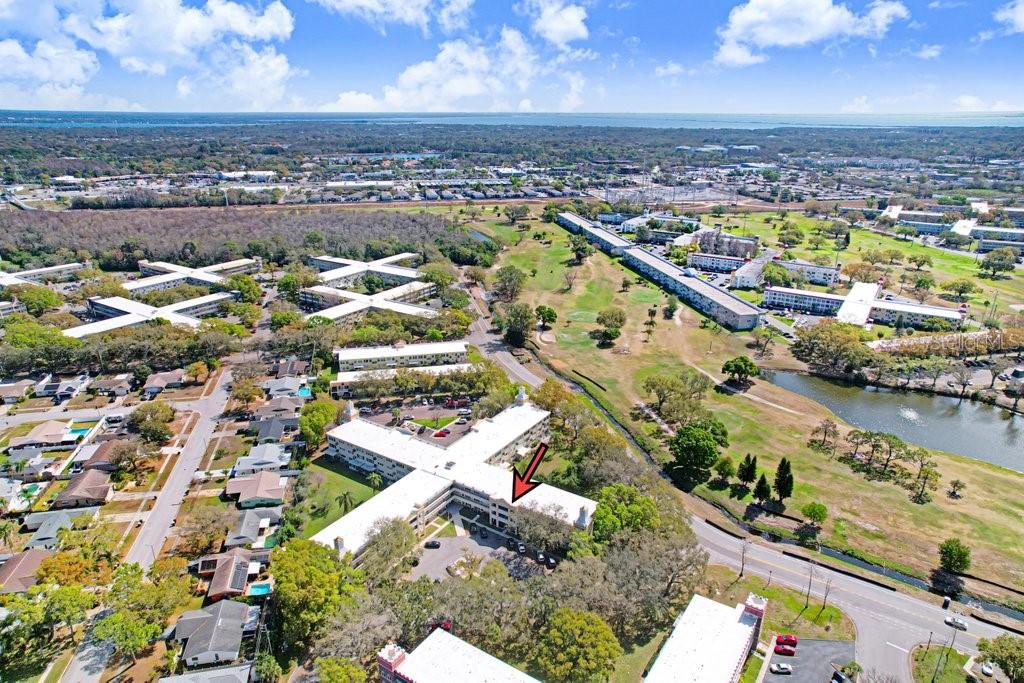 ON TOP OF THE WORLD - Residential