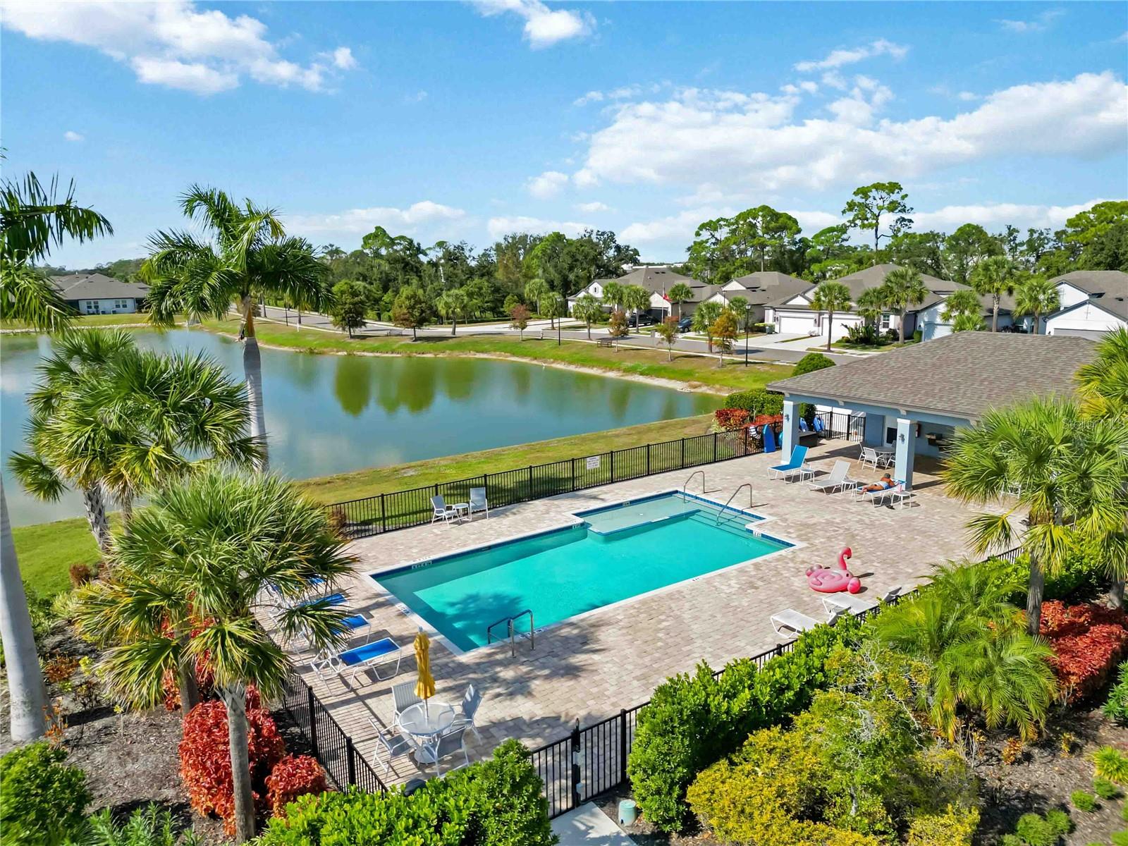 AMBERLY PH II - Residential