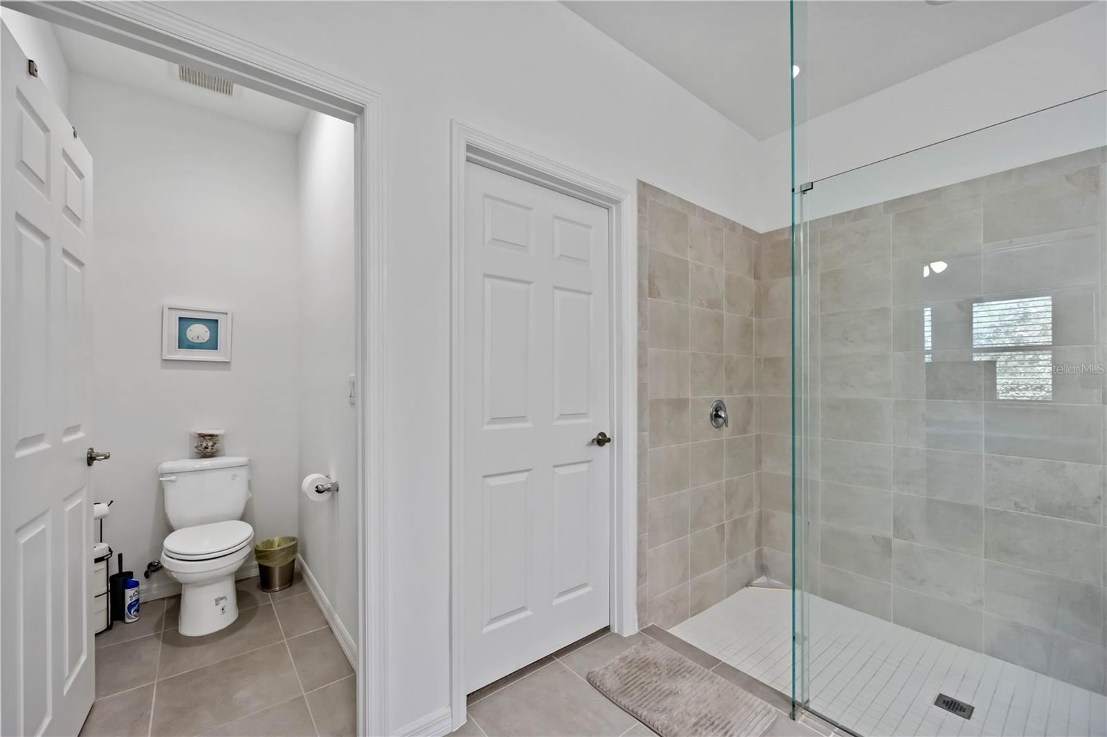 AMBERLY PH II - Residential