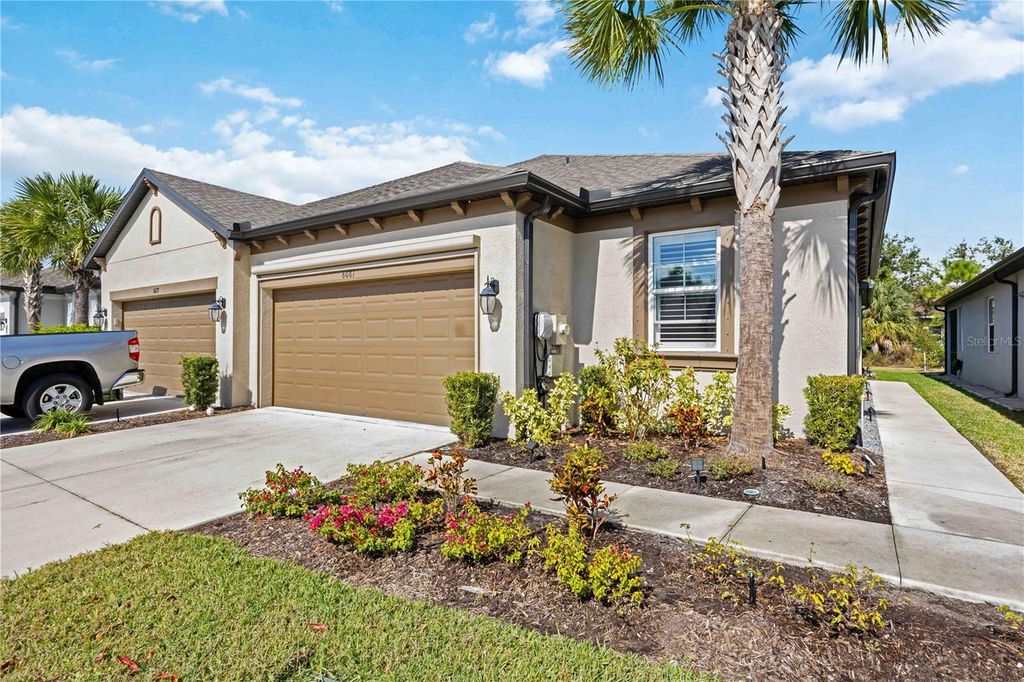Photo of 6081 Amberly Drive, Bradenton, FL 34208 (MLS # A4672723)