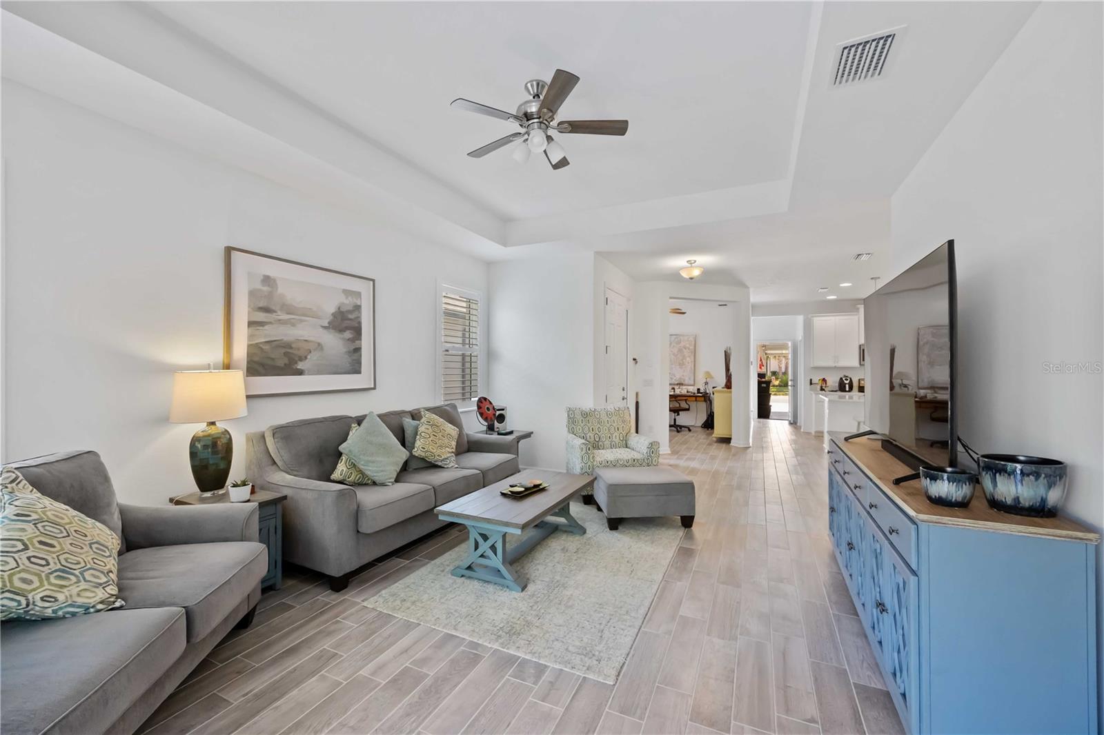 AMBERLY PH II - Residential