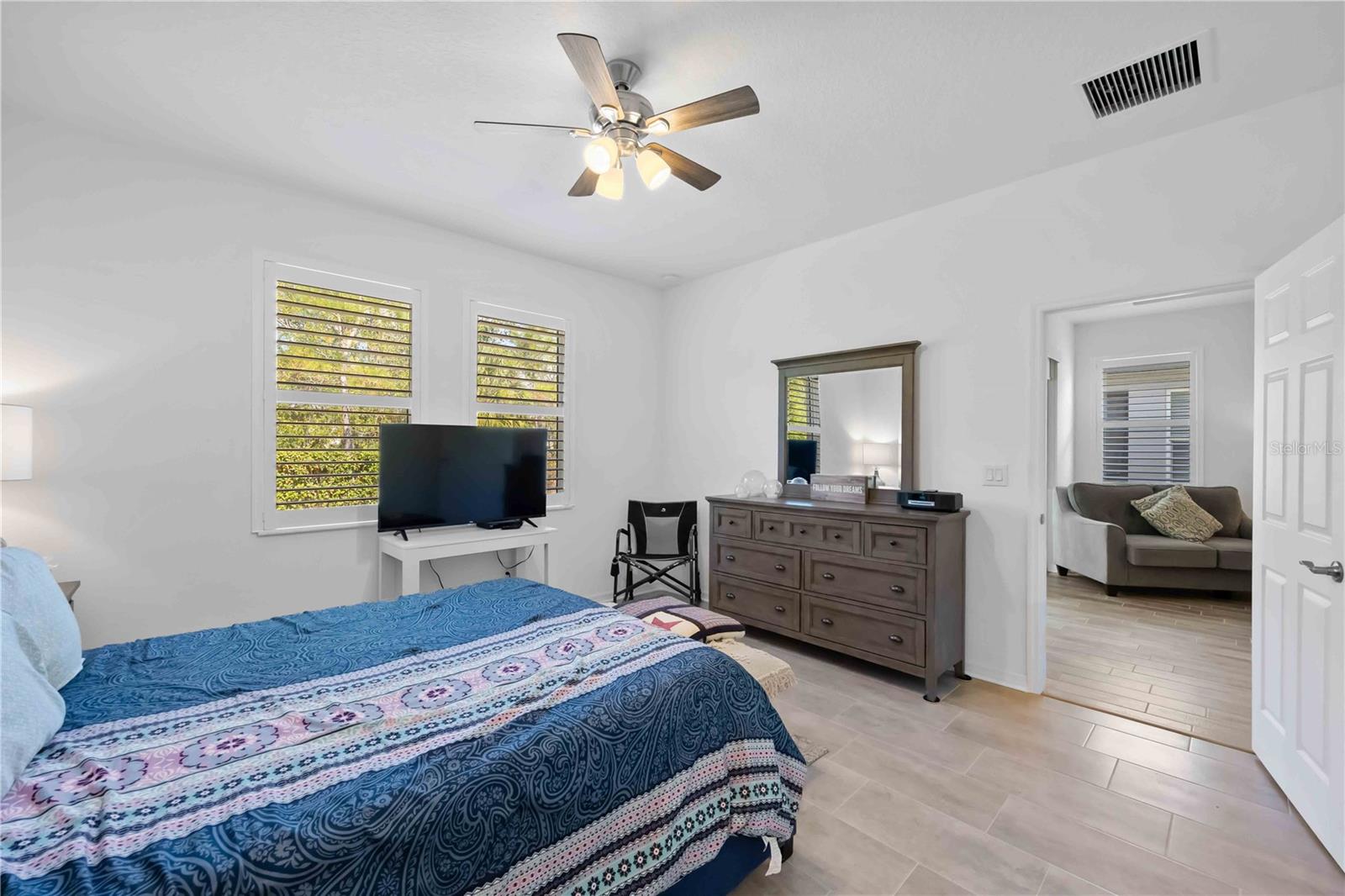 AMBERLY PH II - Residential