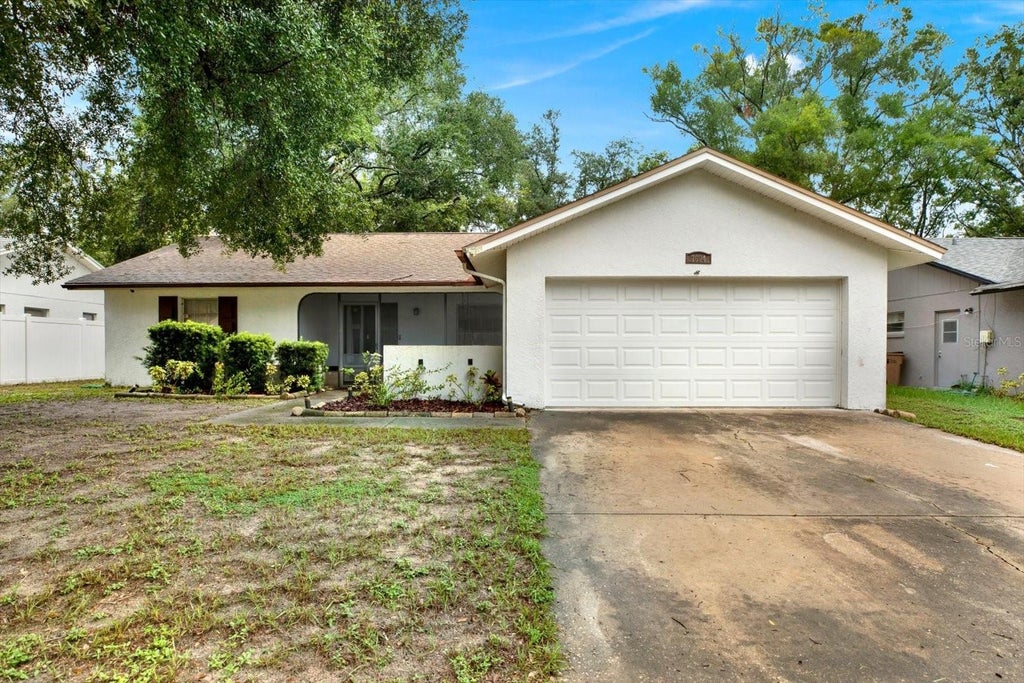 Photo of 7604 S Sanibel Drive, Tampa, FL 33637 (MLS # TB8536048)