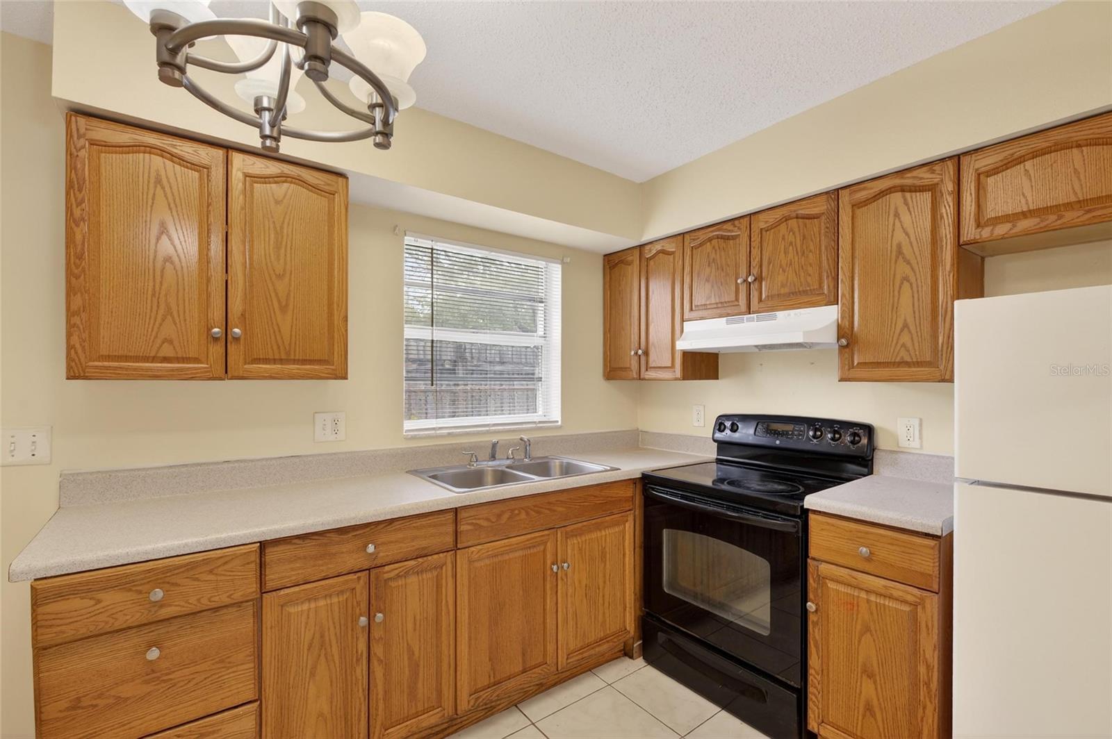 CORAL HEIGHTS SUB - Residential Income