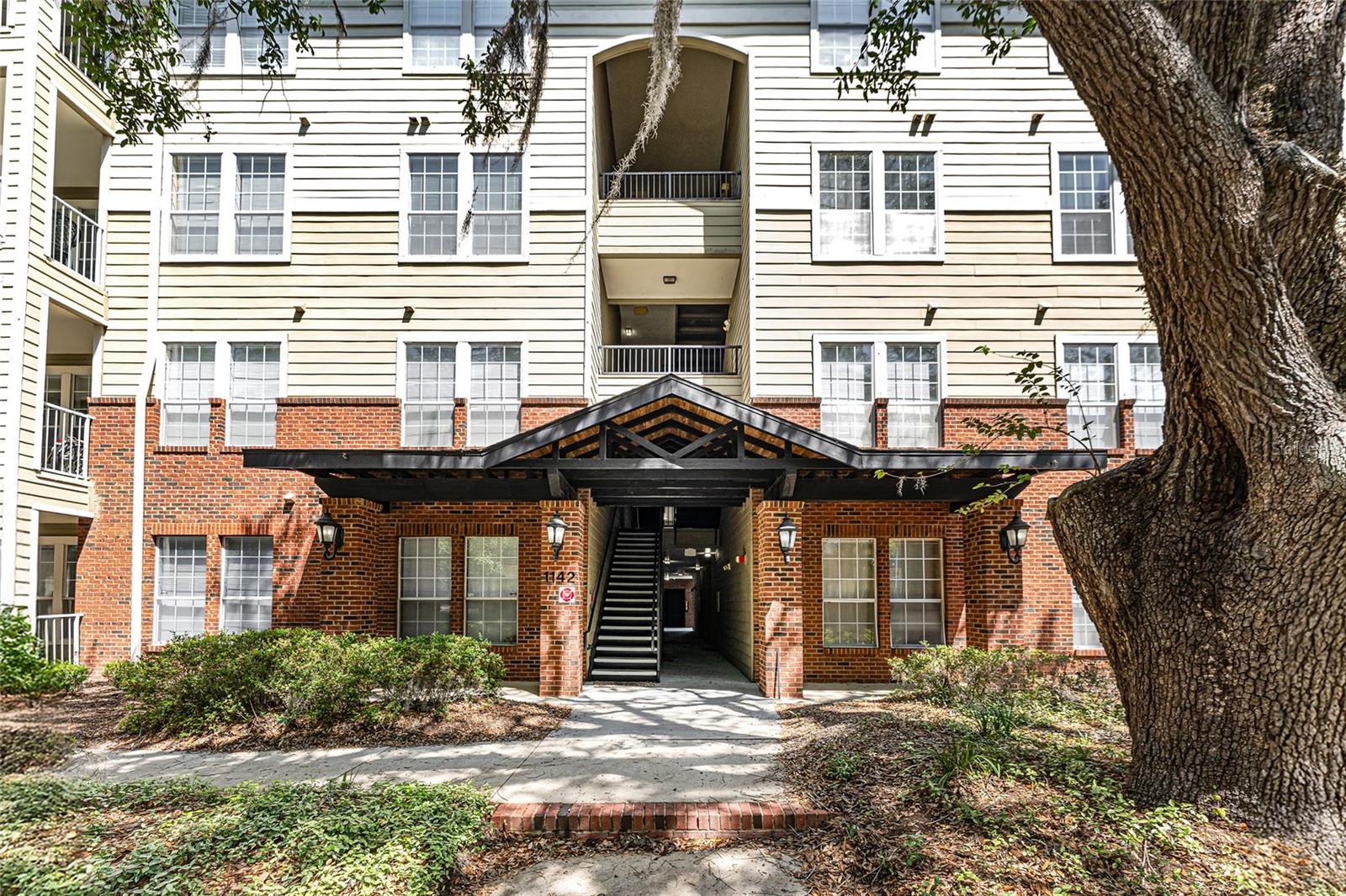 CAMPUS VIEW NORTH - Residential