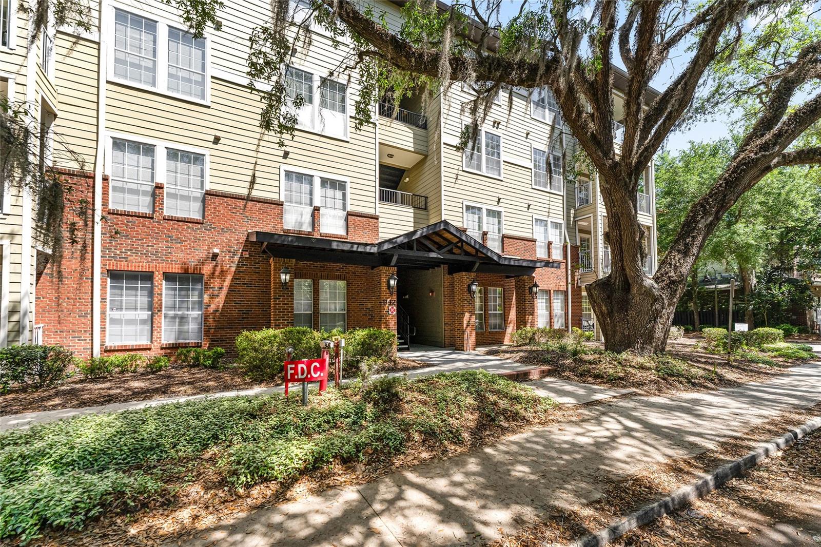 CAMPUS VIEW NORTH - Residential