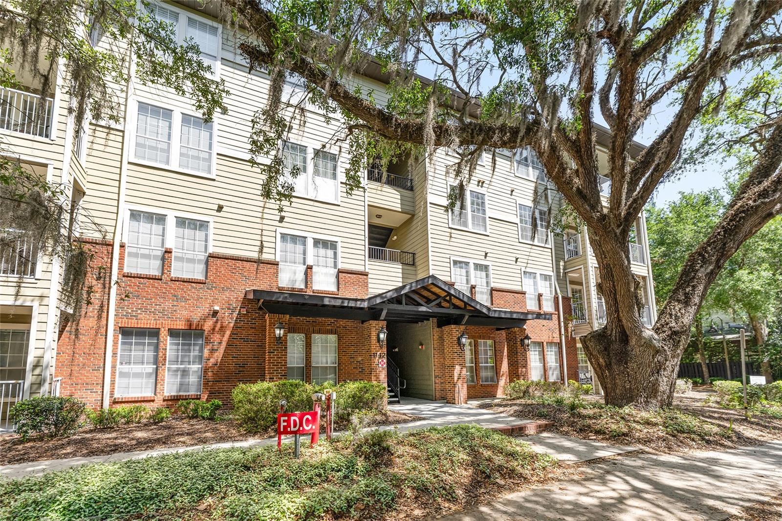 CAMPUS VIEW NORTH - Residential