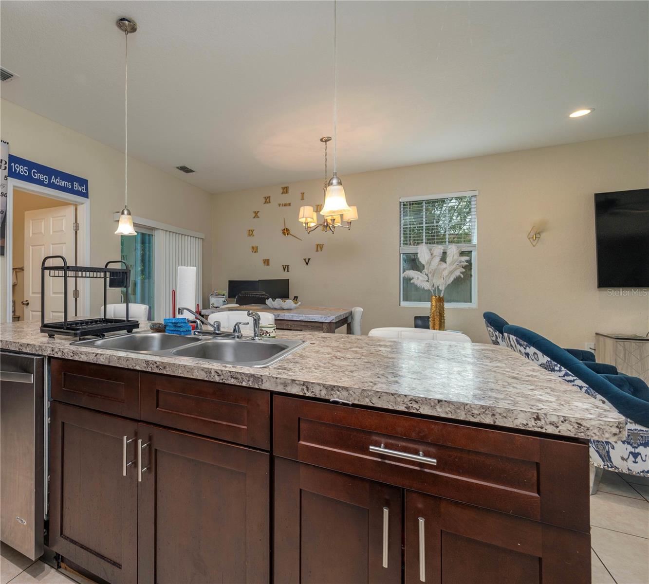 1105 WATERSEDGE DRIVE