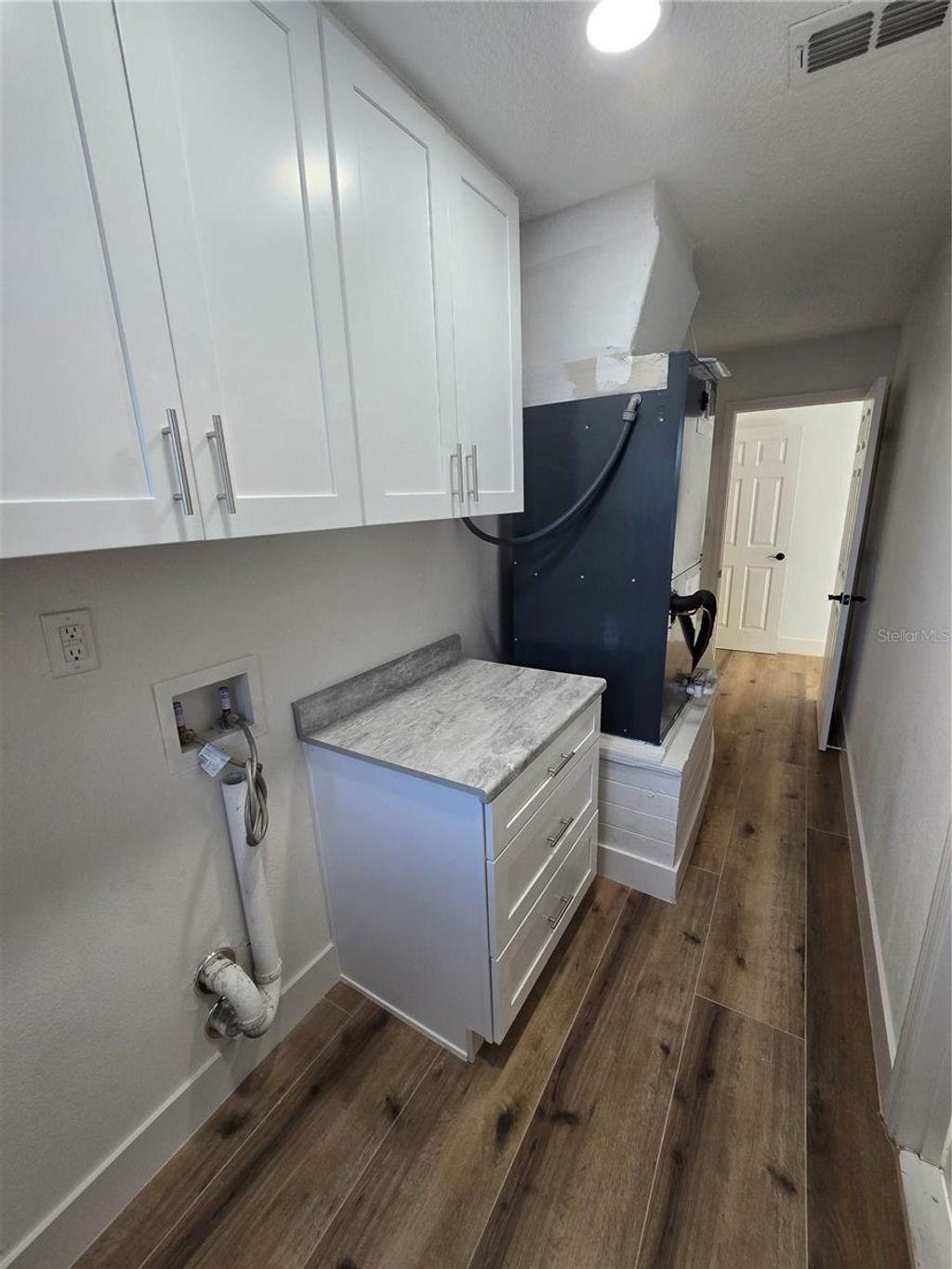 listing image 76