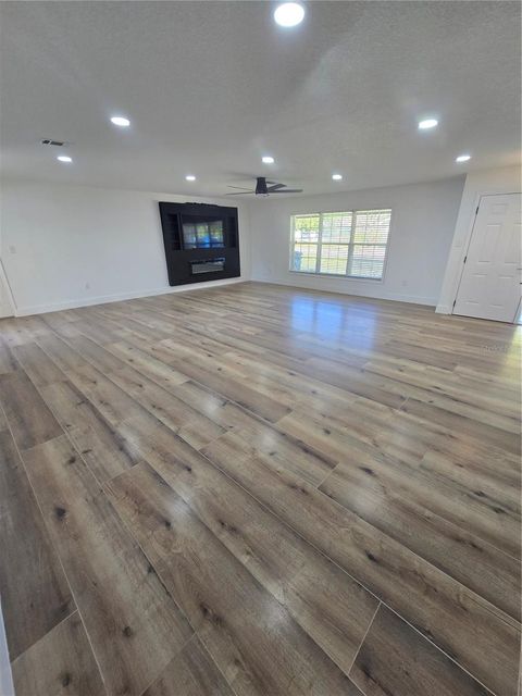 listing image 30
