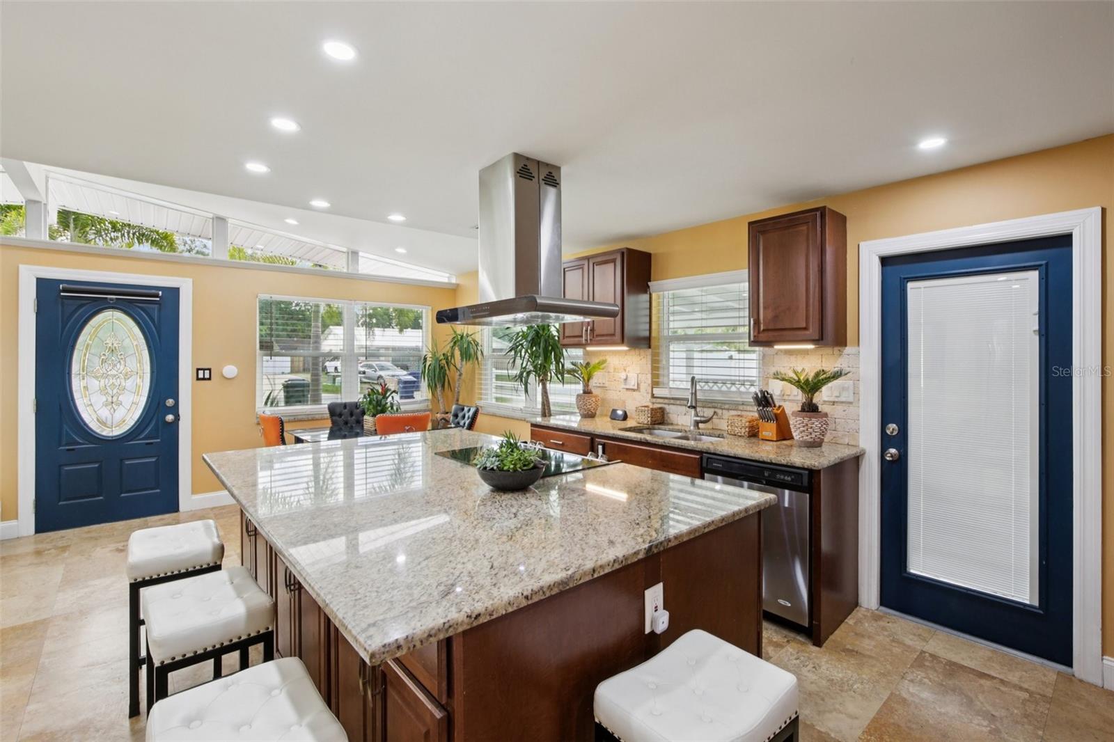 DE SOTO LAKES - Residential