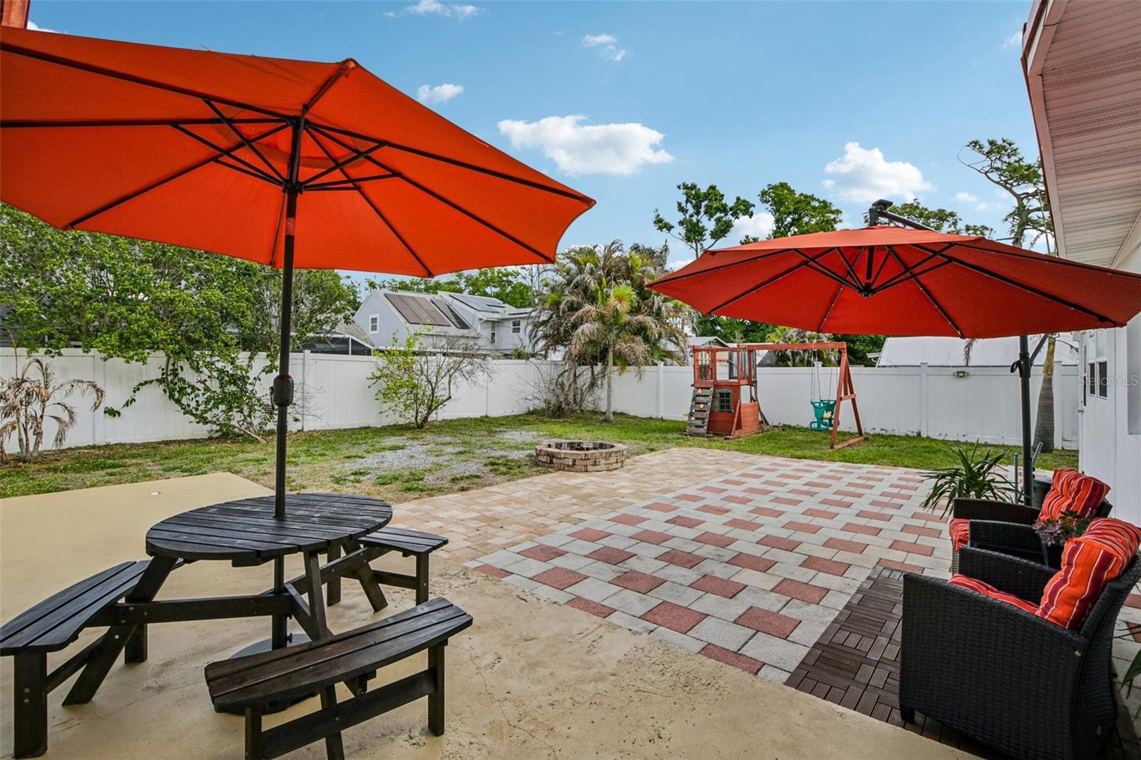 DE SOTO LAKES - Residential