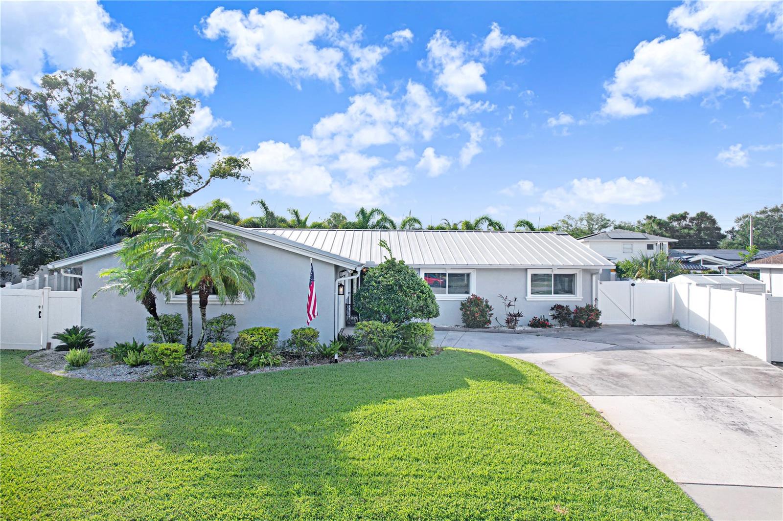BAY CREST PARK UNIT 15 - Residential