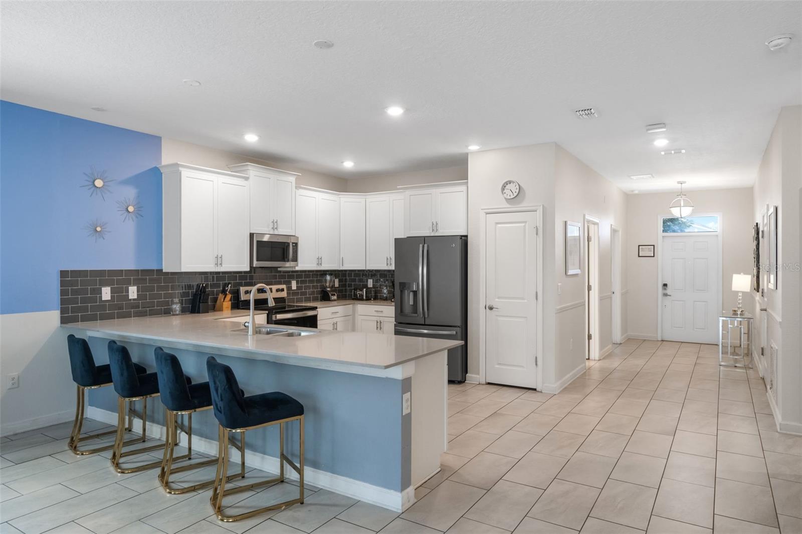 8807 INTERLOCKING COURT