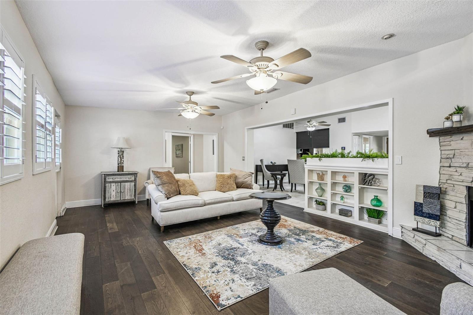 CARROLLWOOD SPGS UNIT 1 - Residential