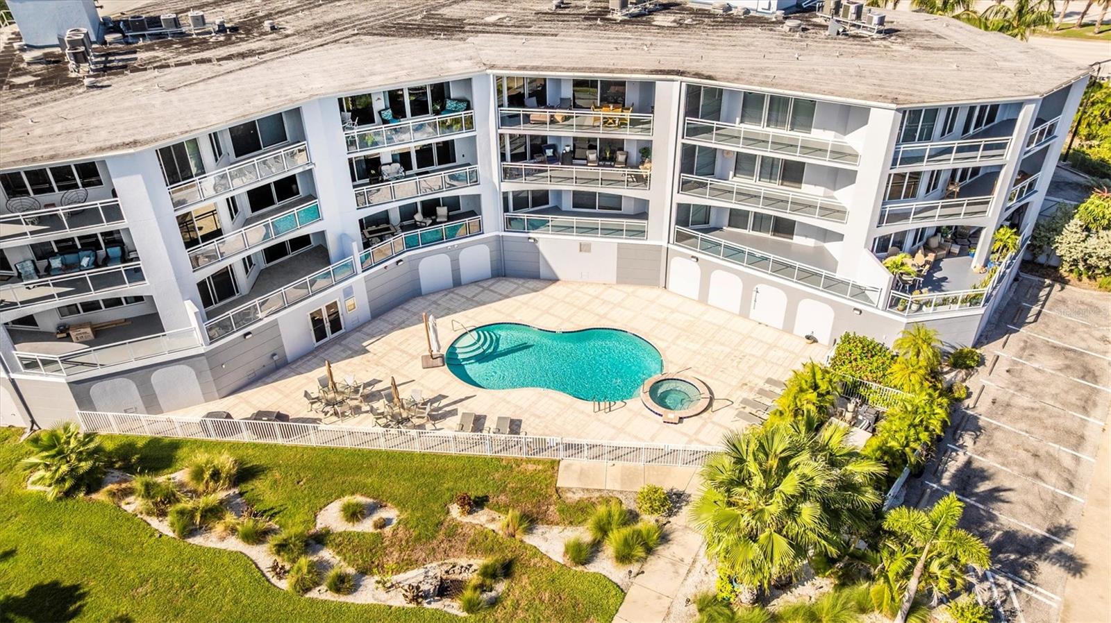 HARBOR VILLAS AT DONA BAY - Residential