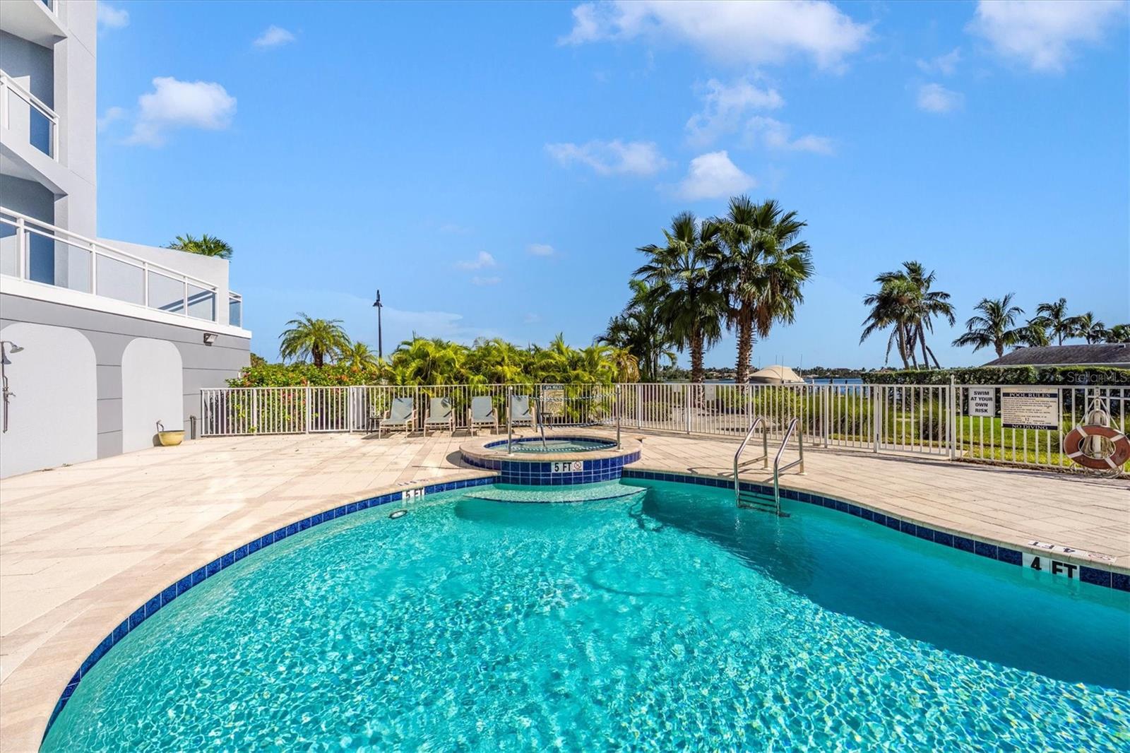HARBOR VILLAS AT DONA BAY - Residential