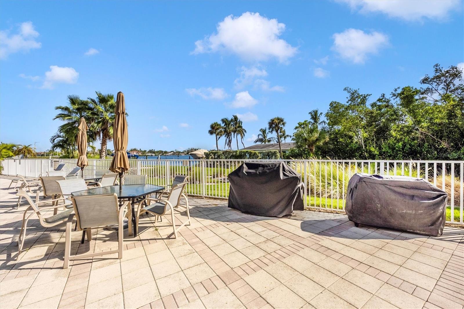 HARBOR VILLAS AT DONA BAY - Residential