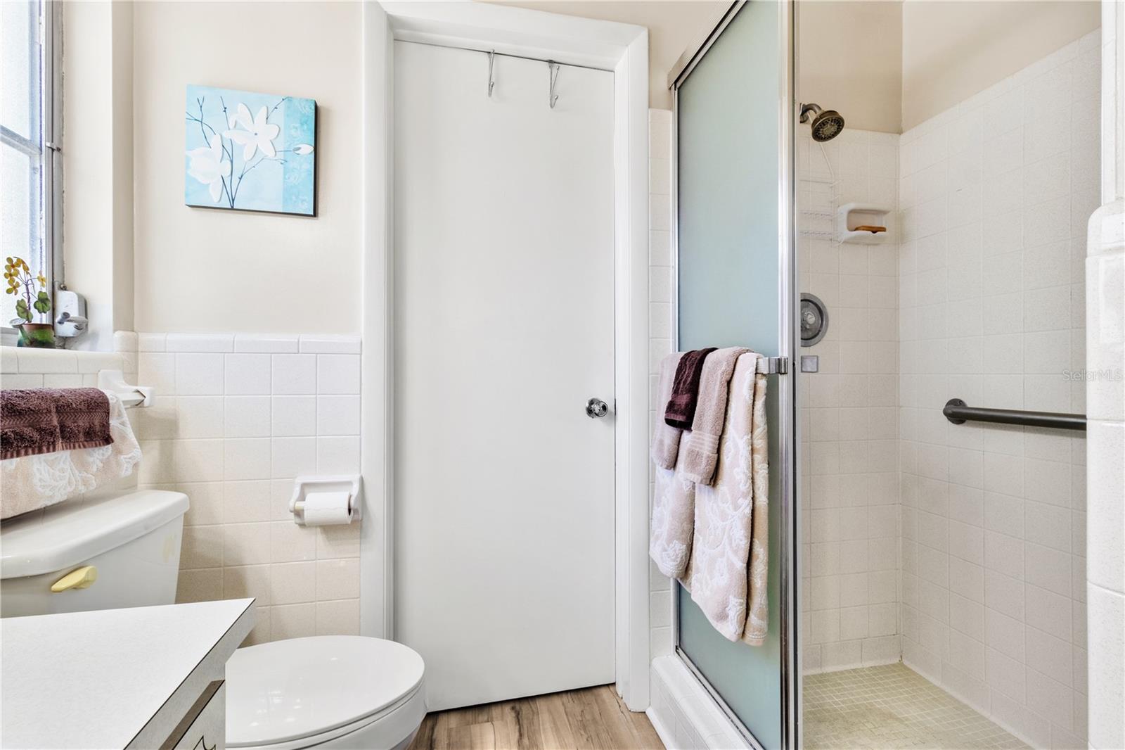 PLEASANT VIEW TERRACE 4TH ADD - Residential Lease