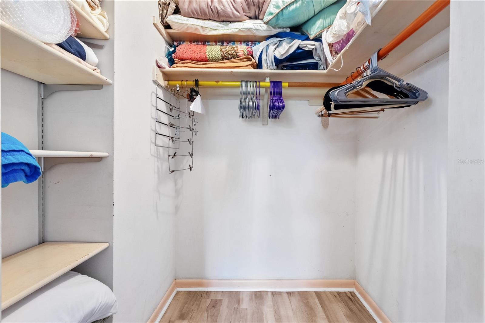 PLEASANT VIEW TERRACE 4TH ADD - Residential Lease