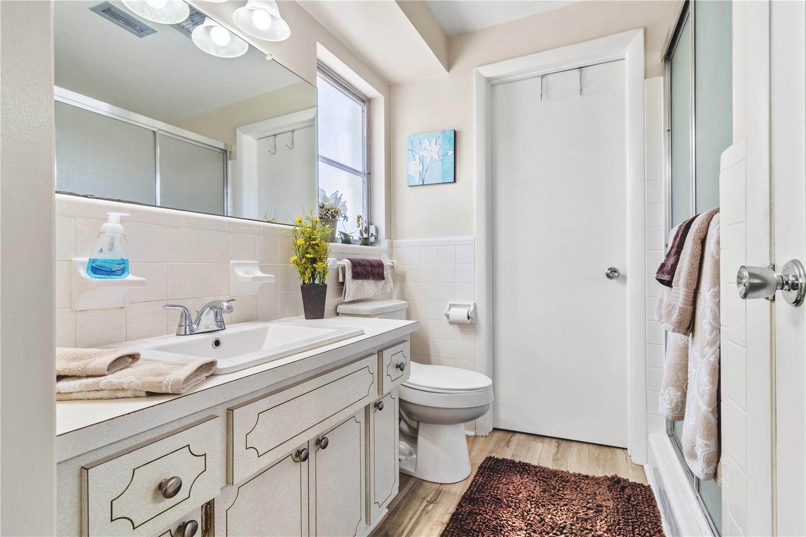 PLEASANT VIEW TERRACE 4TH ADD - Residential Lease