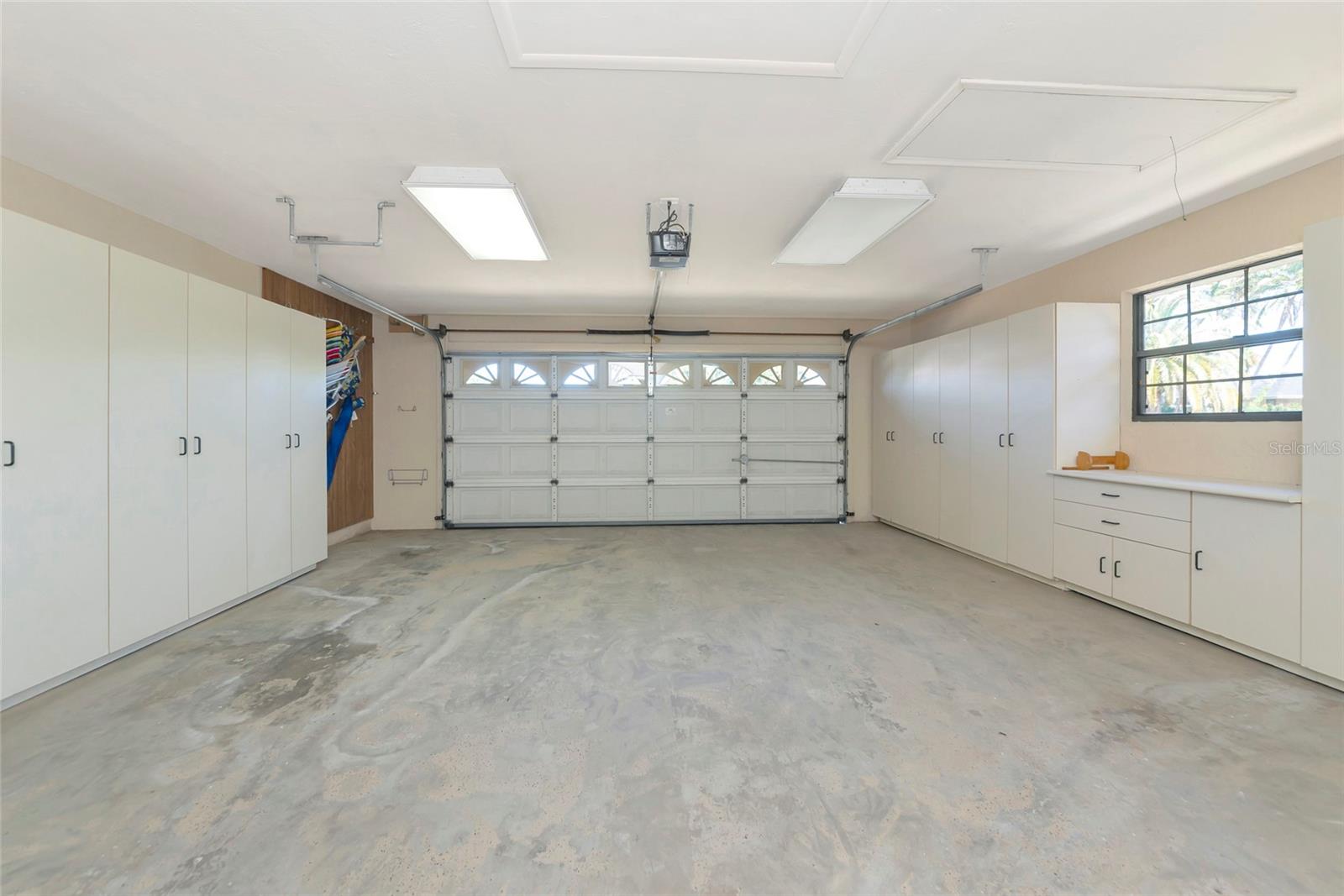 WEDGEWOOD - Residential