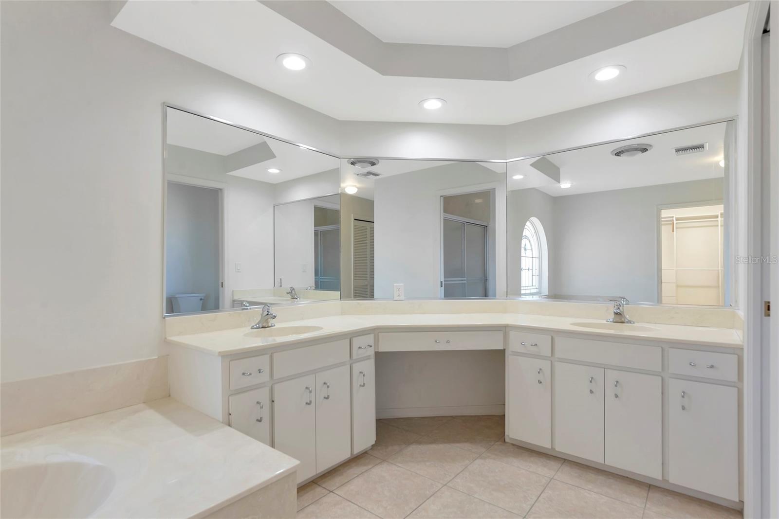 WEDGEWOOD - Residential