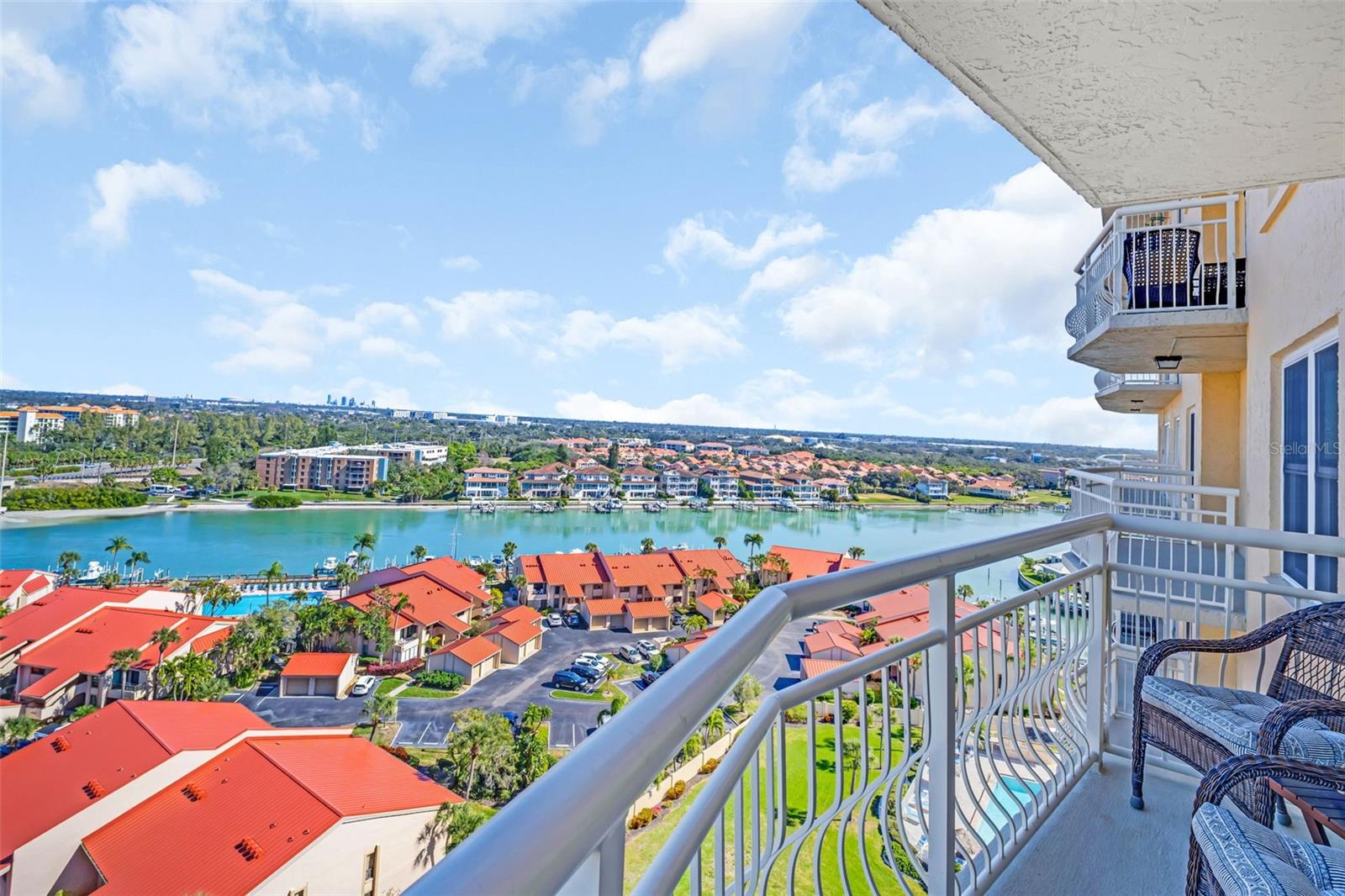 4900 BRITTANY DRIVE S 1405