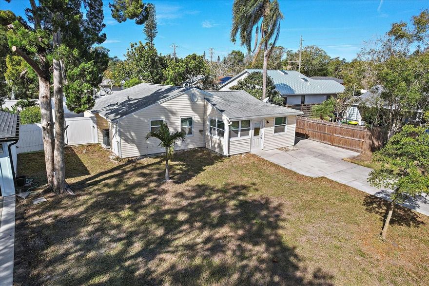 Auction Property. Live auction 3/5/26 12:00 Noon! An opportunity to buy a move in ready fully furnished ranch home in Sarasota/Pinecraft Florida. Located 0.5 miles from Pinecraft Park, Church, Coffee Shops, & much more. This 1,100 Sq. Ft. 3 bedroom 1 bath home includes a walk in tile shower and updated interior. Outside you will find a spacious concrete area with a 14’x 18’ pavilion. Perfect for entertaining guests, playing pickleball or cornhole, grilling, and grandchildren riding bikes in total privacy. Additionally there is off street parking and easy access to Pinecraft and all it’s attractions. Minutes from Siesta Key Beach. A great opportunity for a primary residence, seasonal home, or investment. Bid in person or online on March 5!!