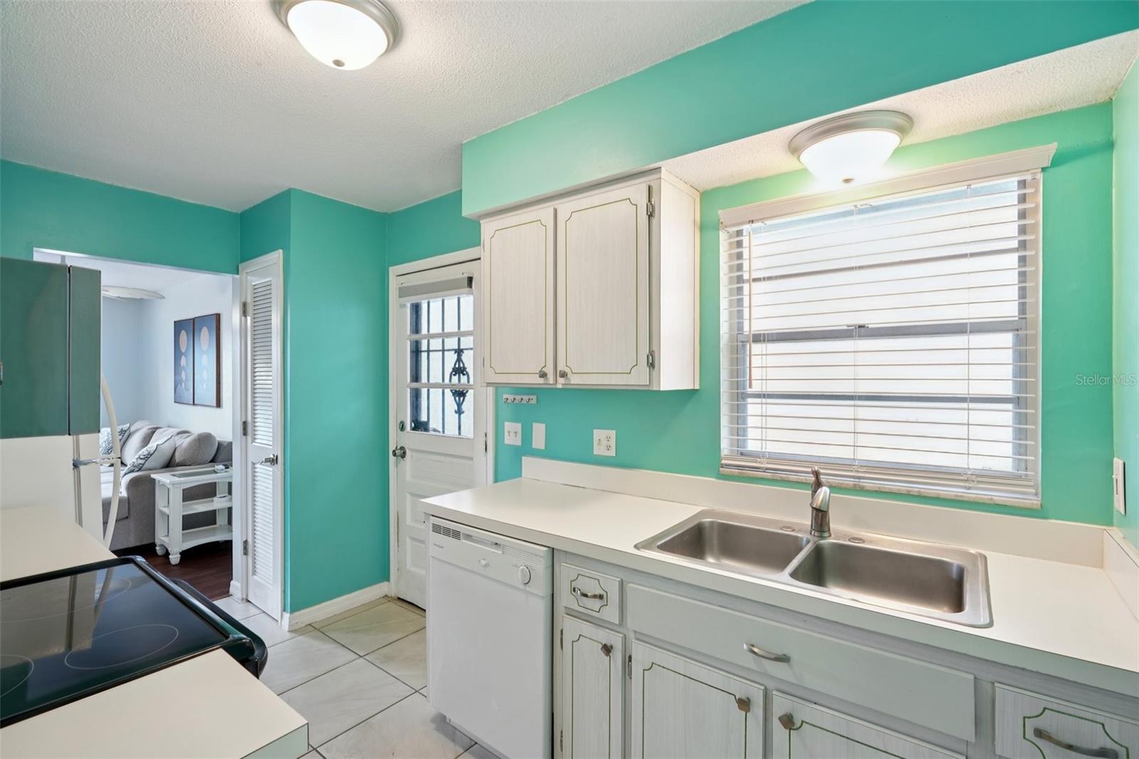 LES CHATEAUX CONDO - Residential