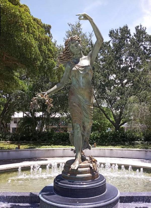 LES CHATEAUX CONDO - Residential