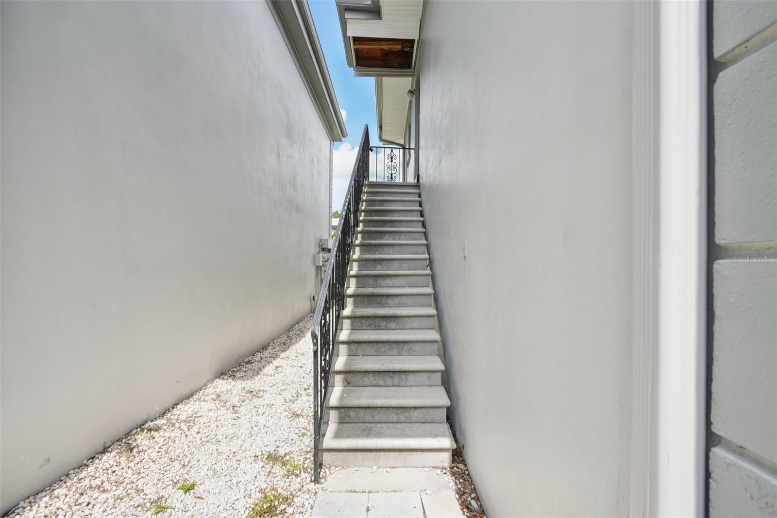 LES CHATEAUX CONDO - Residential