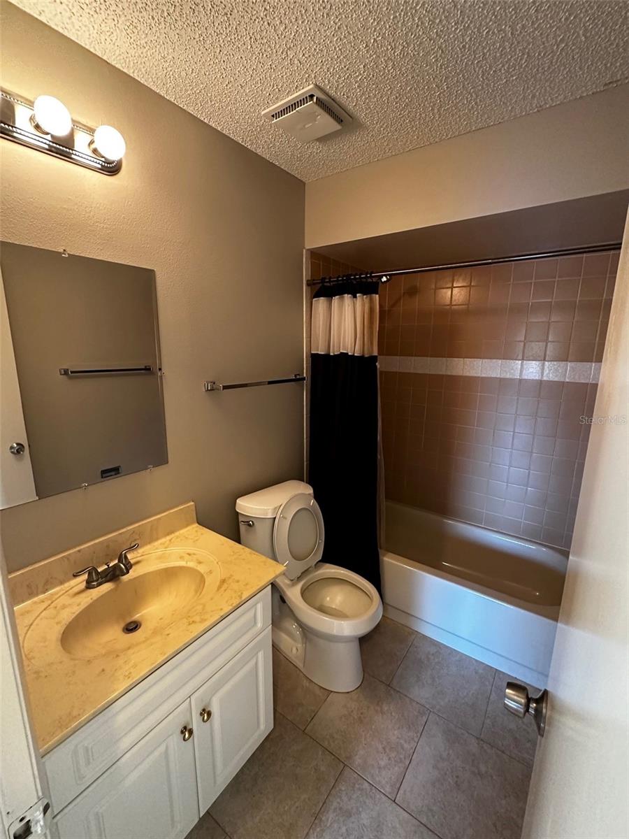 HOLIDAY HILLS WEST - Residential Income