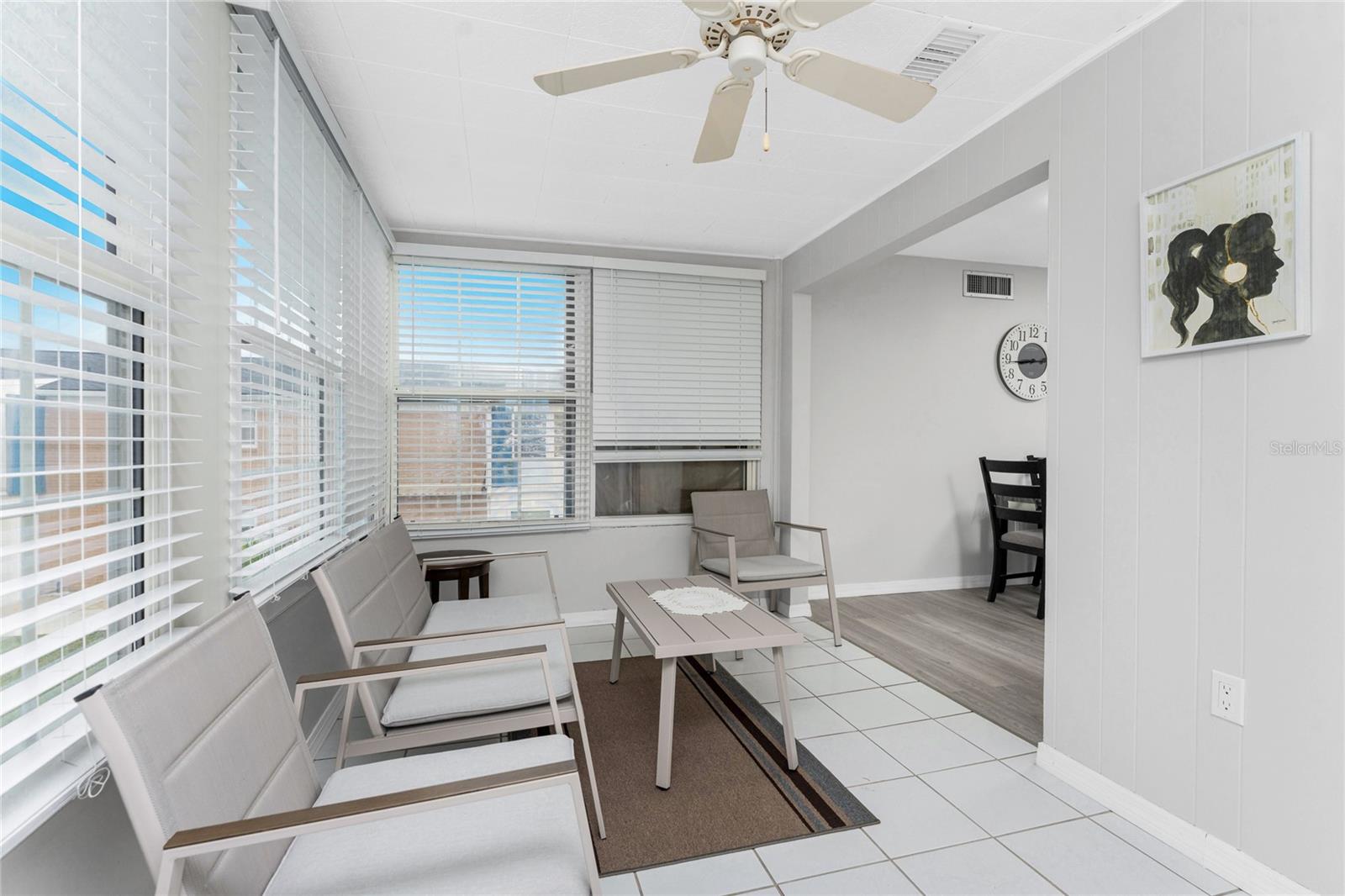 MARIA MANOR - Residential