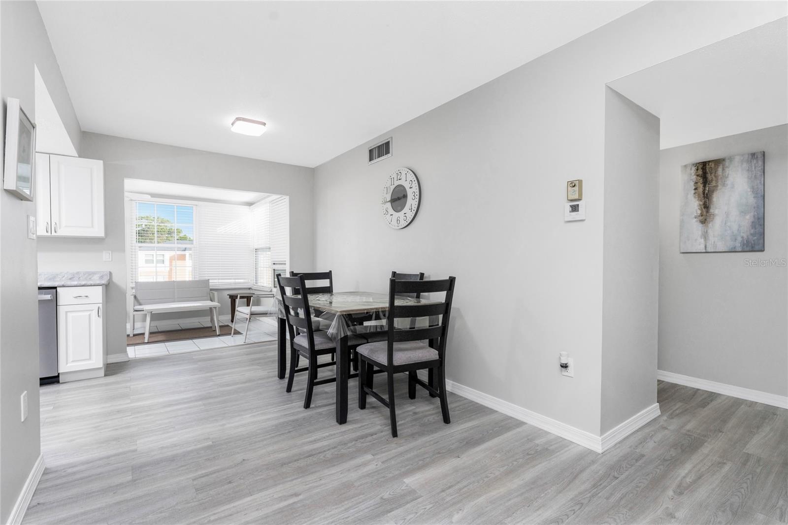 MARIA MANOR - Residential