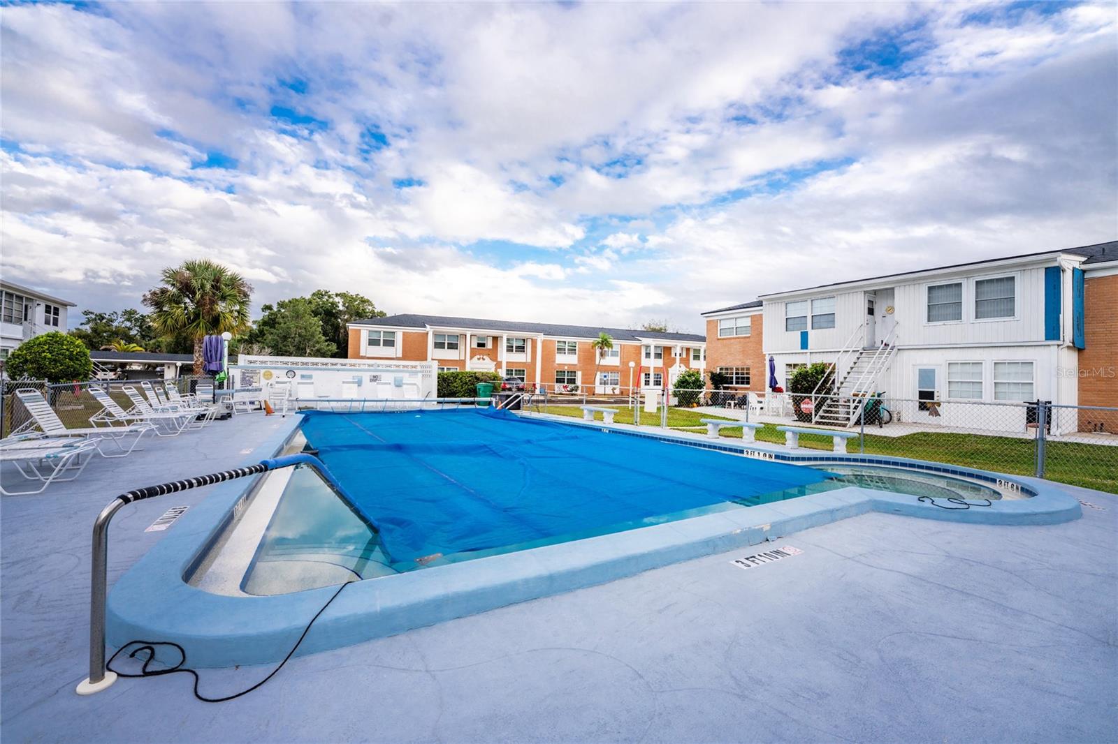 MARIA MANOR - Residential