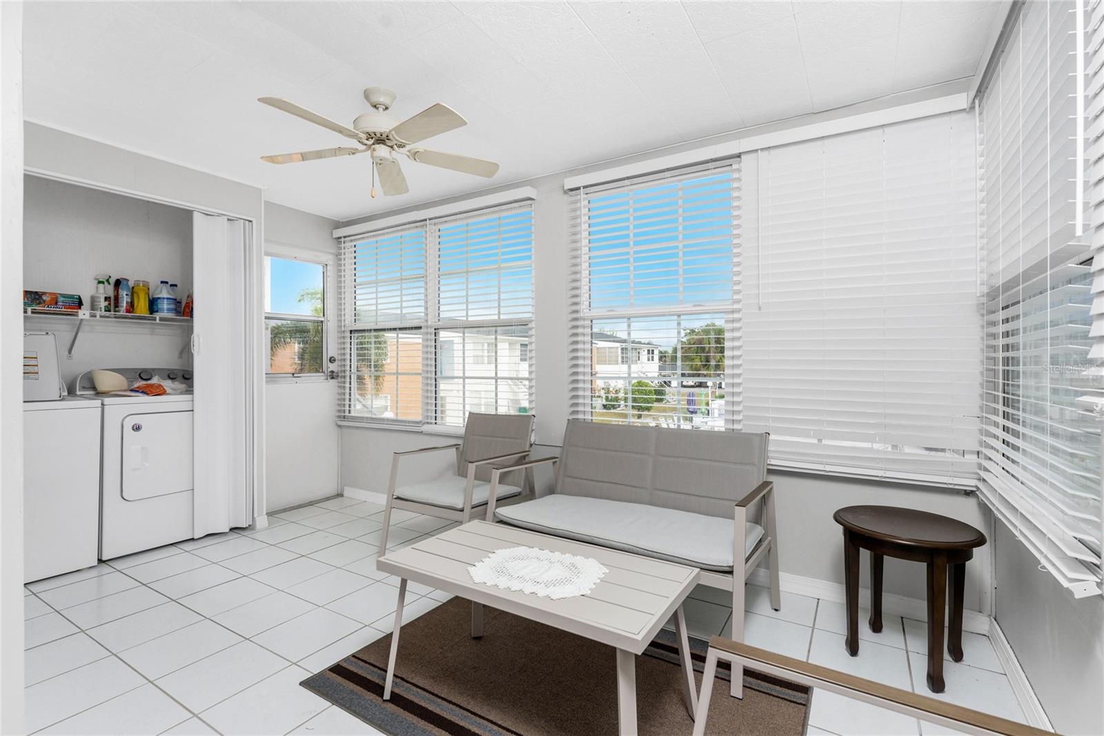 MARIA MANOR - Residential