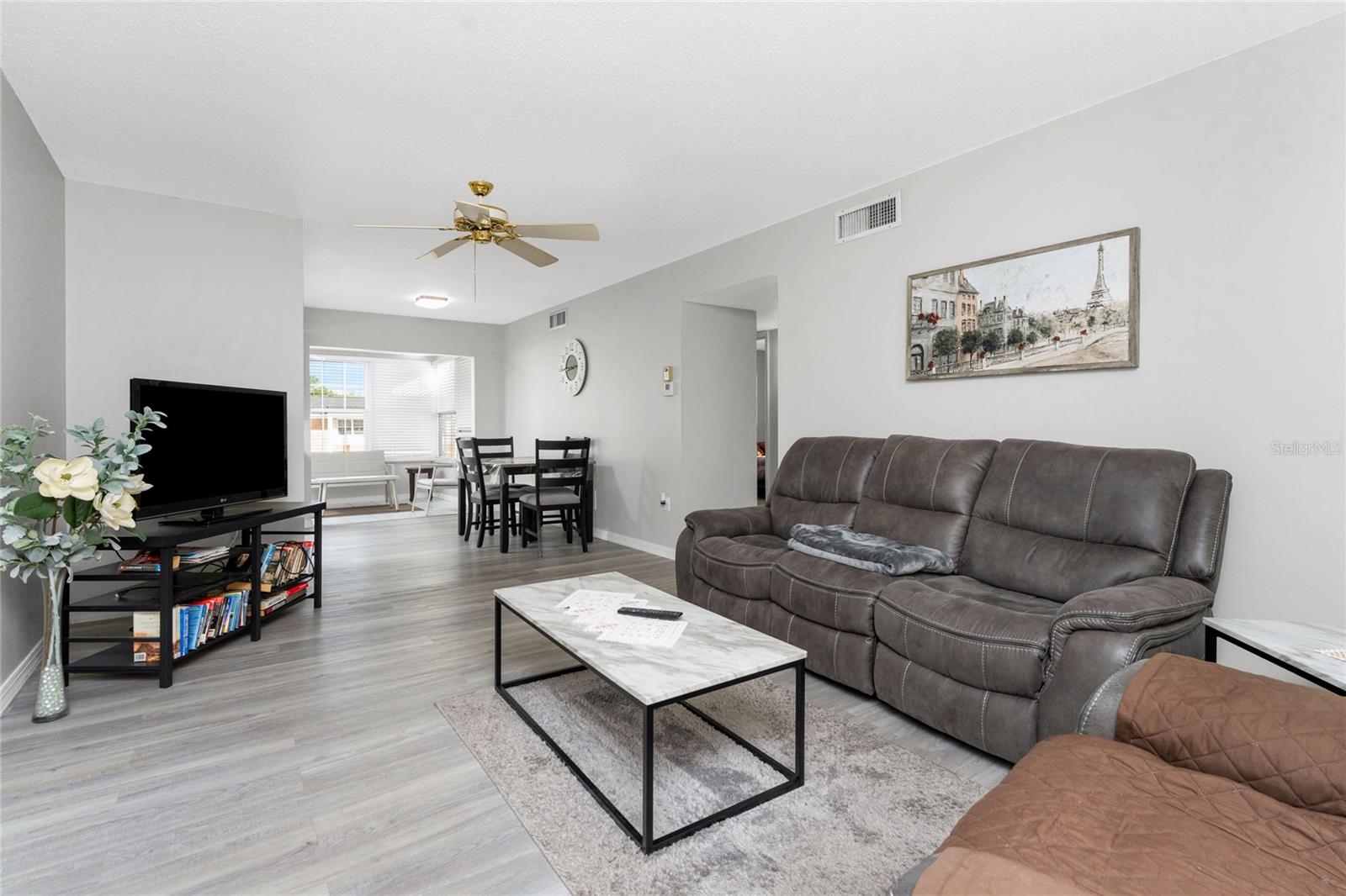 MARIA MANOR - Residential