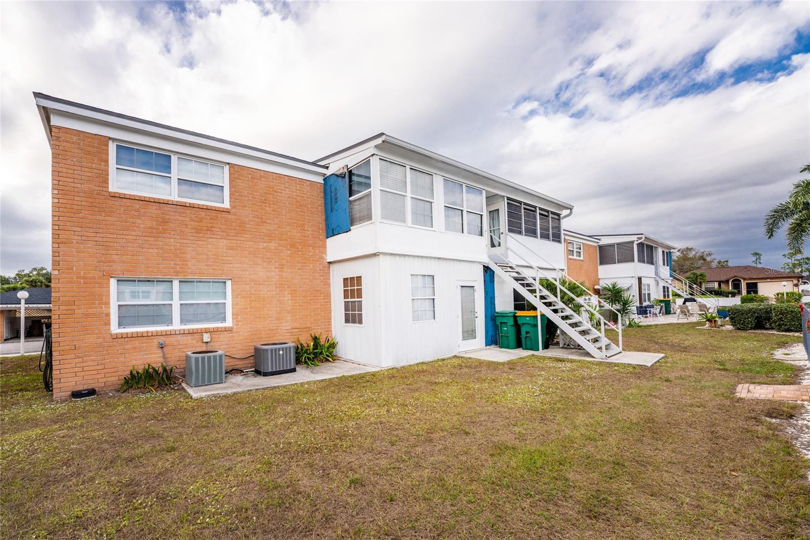 MARIA MANOR - Residential