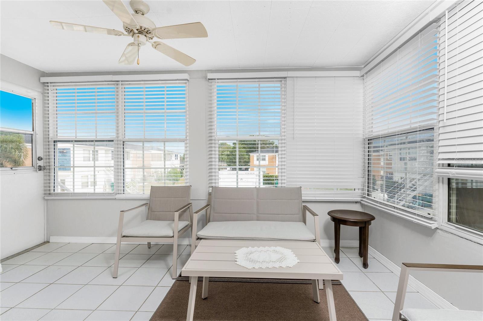 MARIA MANOR - Residential