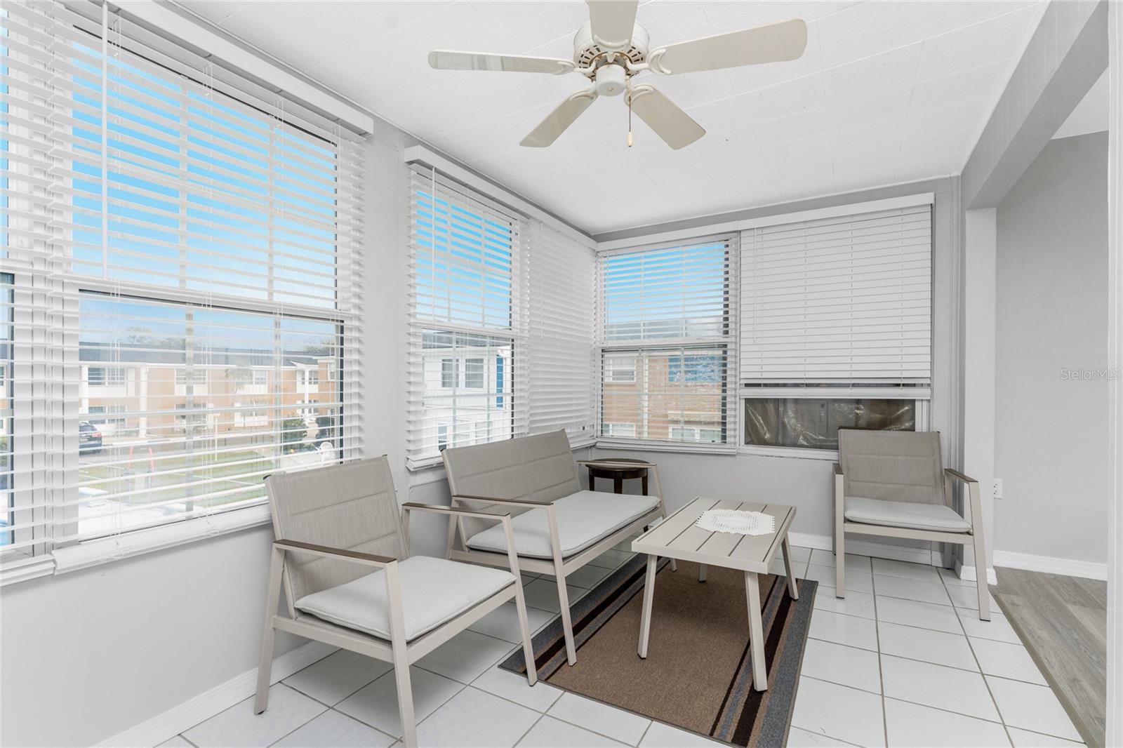 MARIA MANOR - Residential