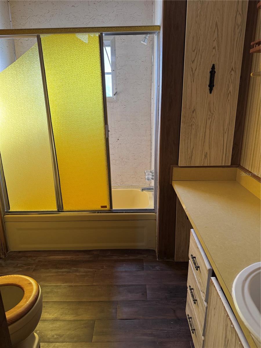 DINNER LAKE ESTATES - Residential