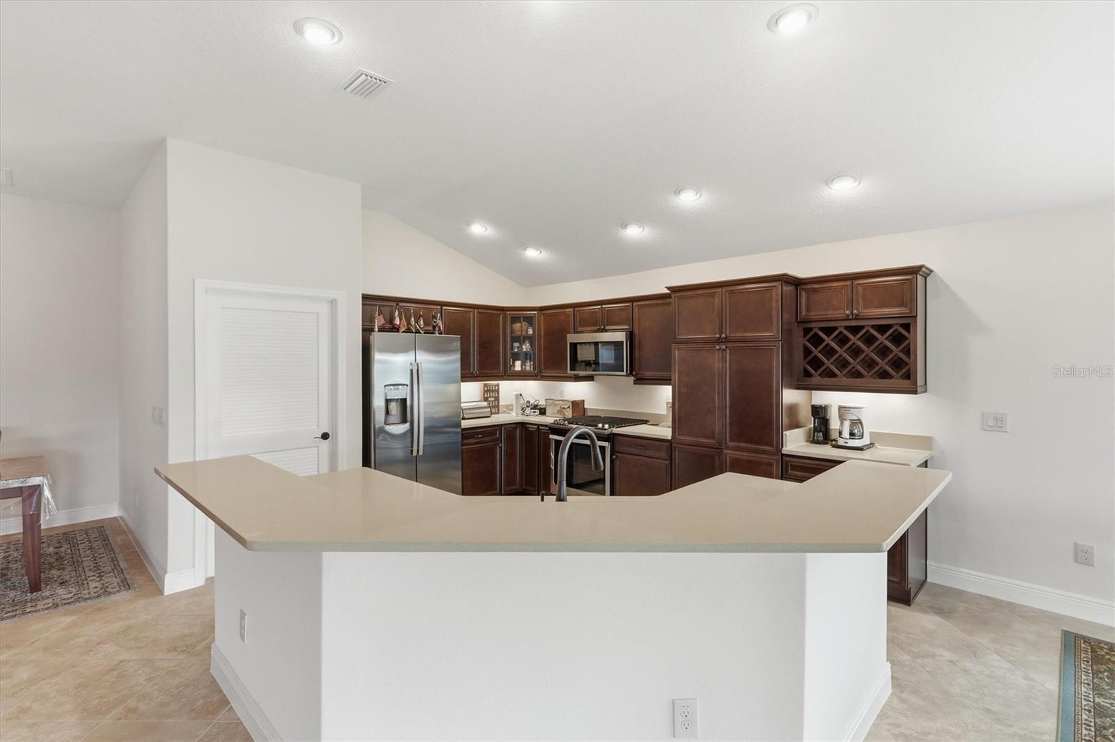 VILLAGE/FENNEY UN #11 - Residential