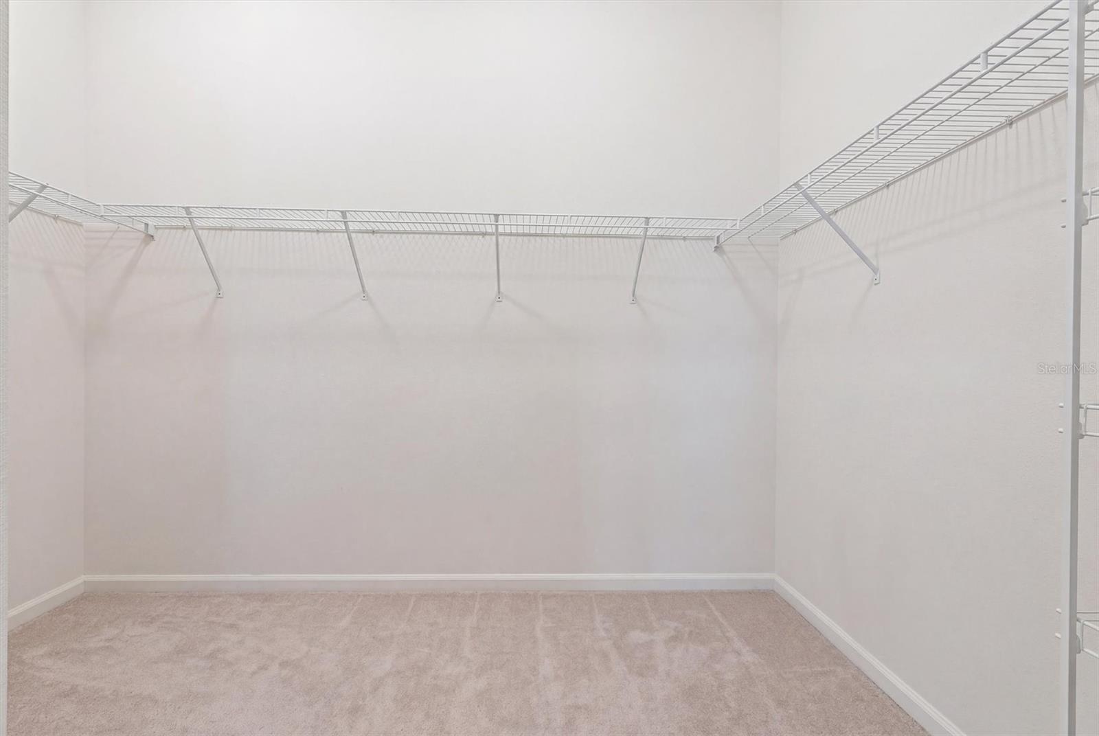 VILLAGE/FENNEY UN #11 - Residential