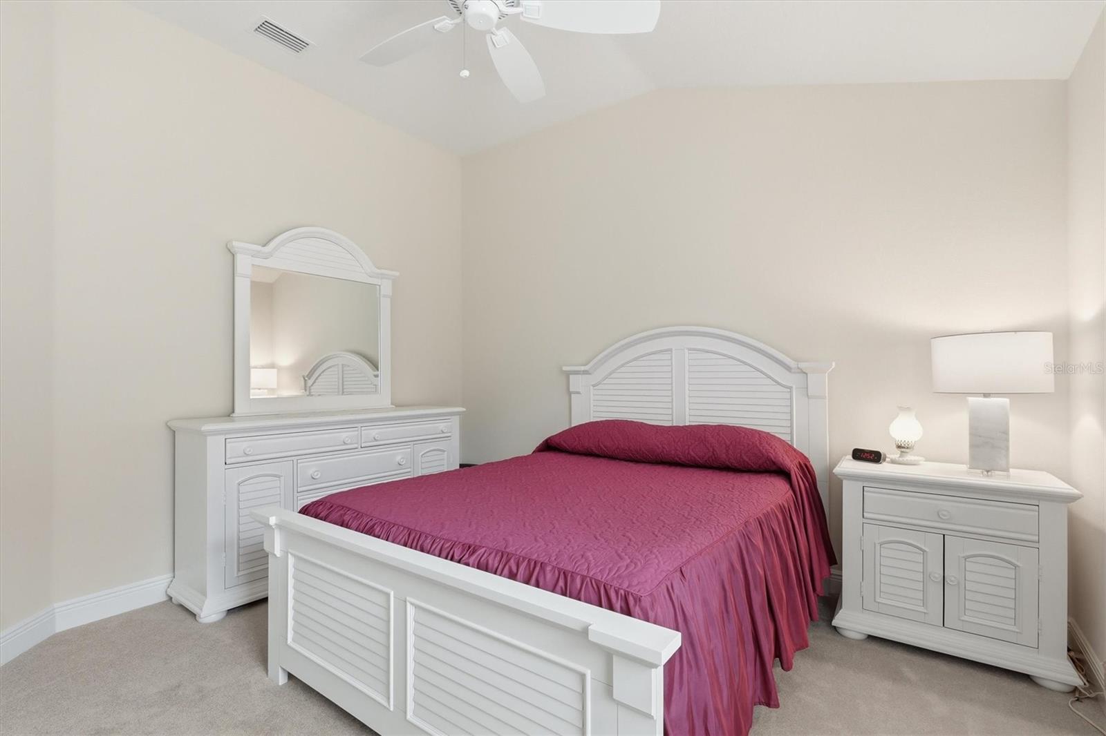 VILLAGE/FENNEY UN #11 - Residential